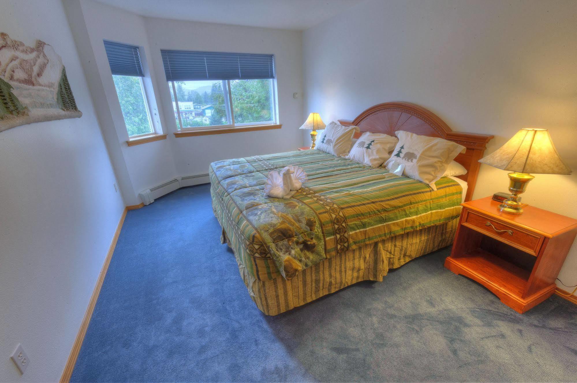 Frontier Suites Hotel in Juneau Exterior foto